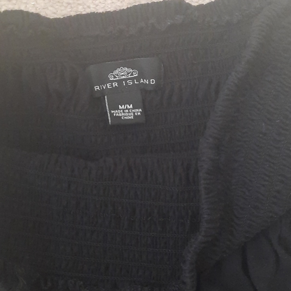 Skirt‎ - Picture 4 of 4